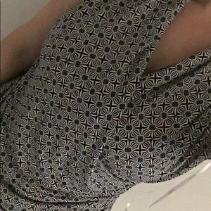 (3/$30!) BEAUTIFUL faux-wrap short sleeved top!